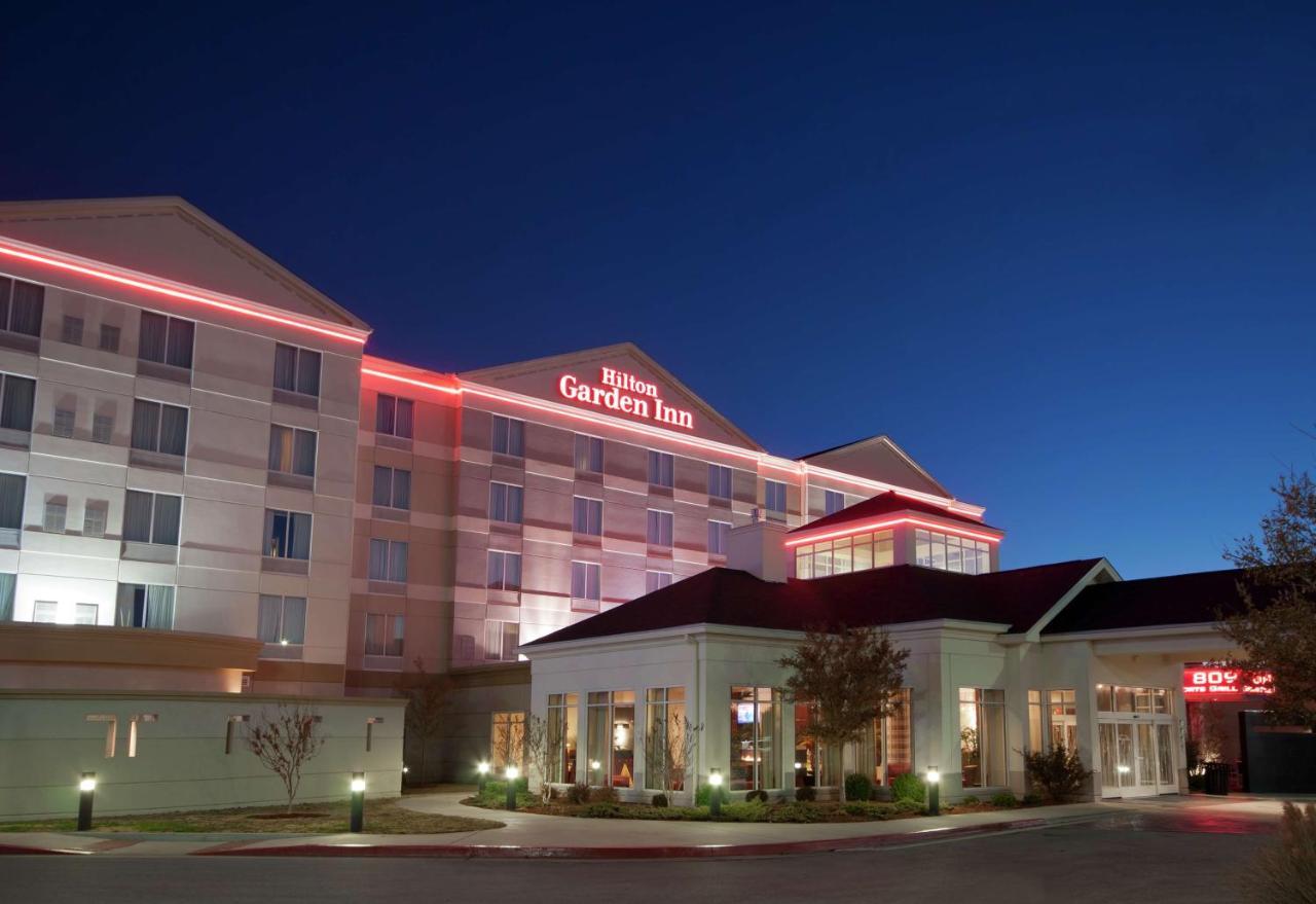 Hilton Garden Inn Oklahoma City Midtown Buitenkant foto