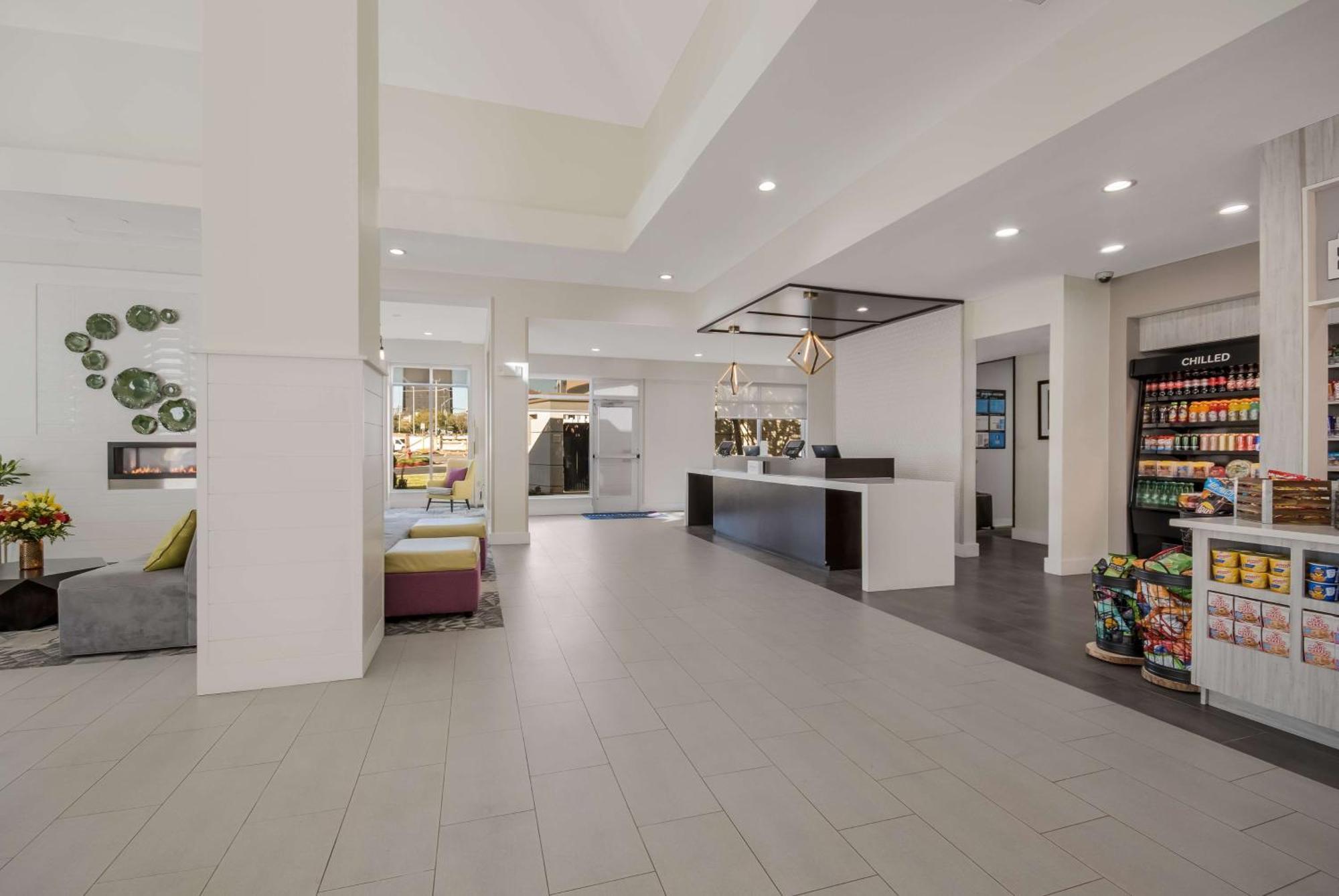 Hilton Garden Inn Oklahoma City Midtown Buitenkant foto