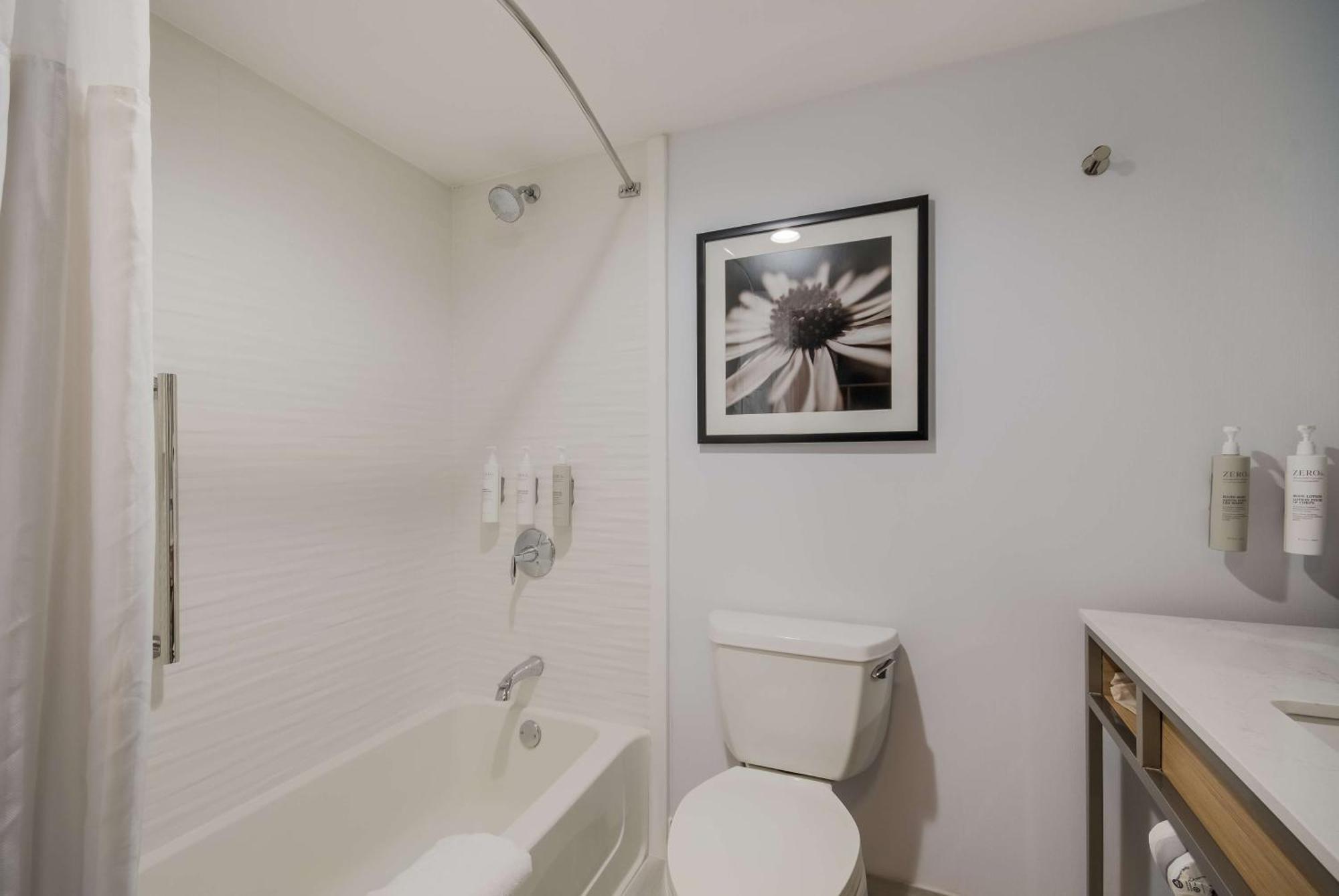 Hilton Garden Inn Oklahoma City Midtown Buitenkant foto